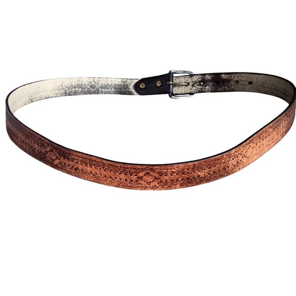 Vintage Men's Belt 42 Large Embossed Hippie Leather 1980's Distressed Beaten - Picture 4 of 6
